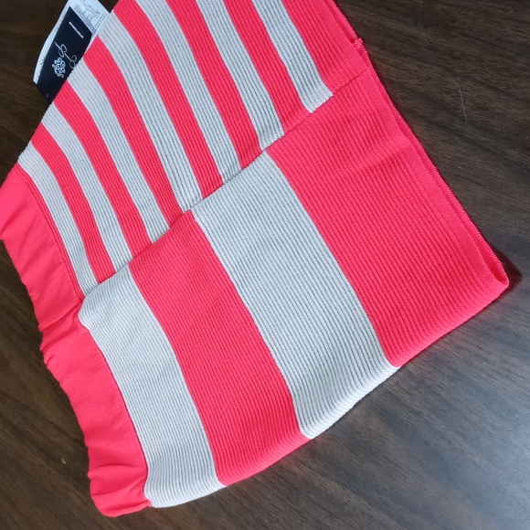 Jessica Simpson Sportswear Neon Orange/Tan Ribbed Fitted Body-Con Mini Skirt - Picture 4 of 9